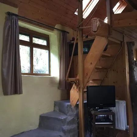 Traditional 18th Century Converted Stables بيت للعطل *