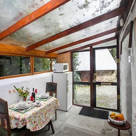 Holiday home Traditional 18th Century Converted Stables *