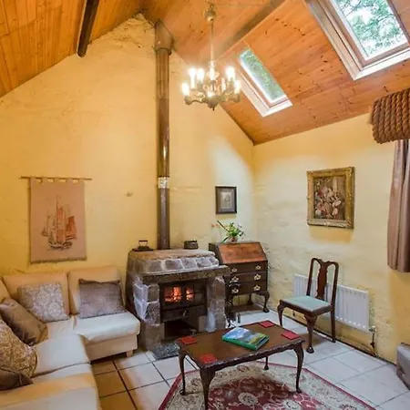 Traditional 18th Century Converted Stables * Wexford