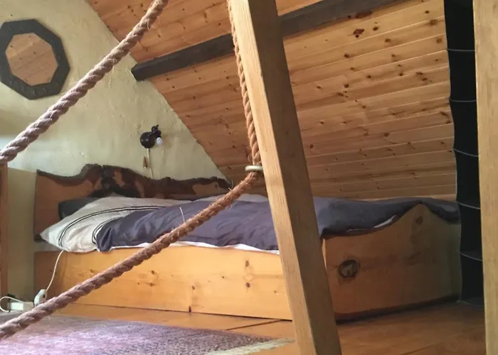 Traditional 18th Century Converted Stables *