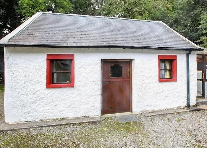 Traditional 18th Century Converted Stables
